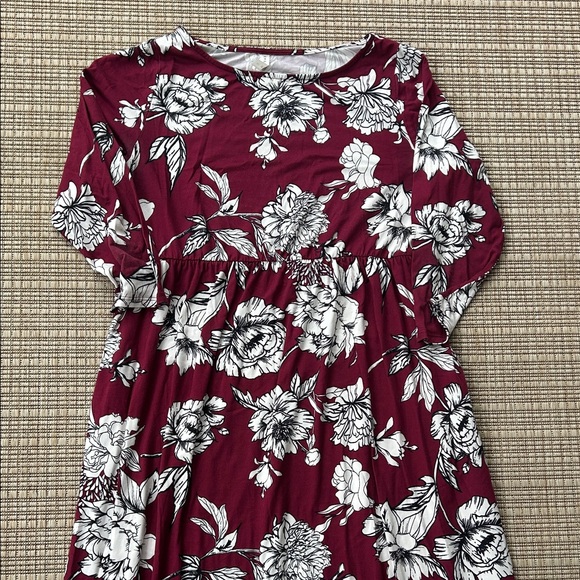 Emerald Dresses & Skirts - Emerald Boutique Floral Maxi Dress, Size 1X